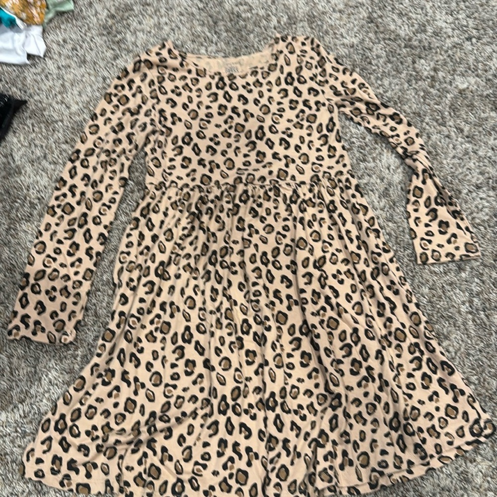 Girls size 7 leopard dress.